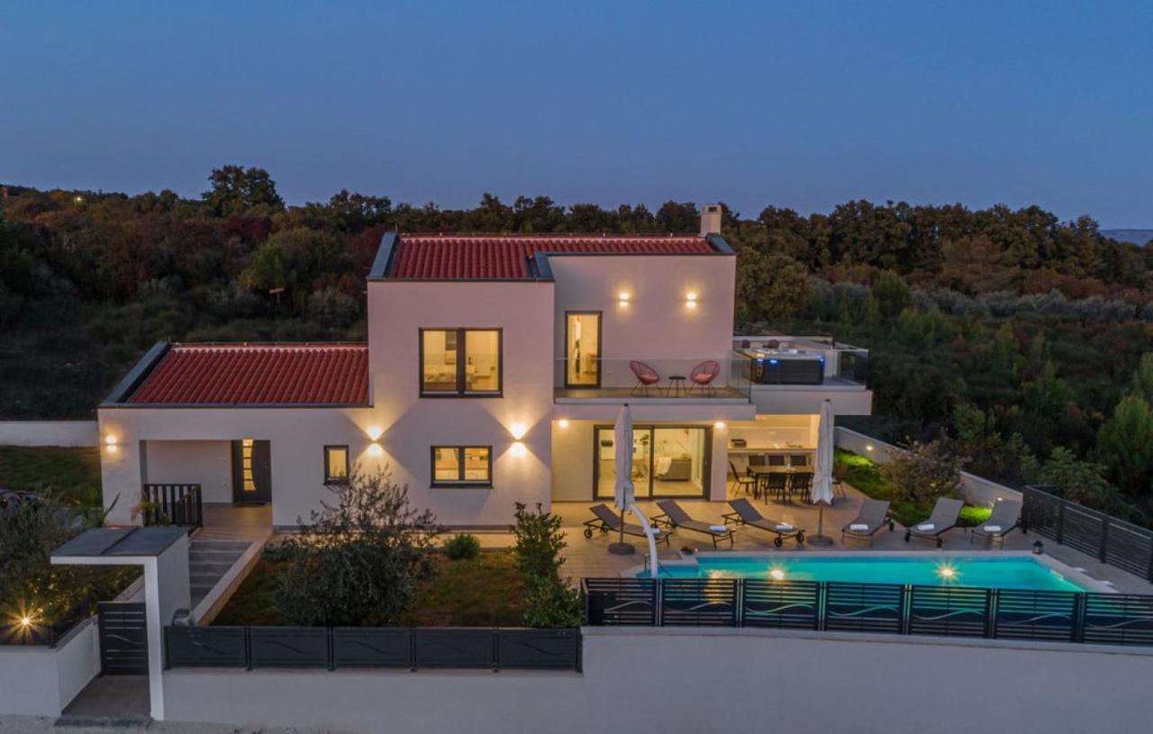 Villa Izabel With Hot Whirpool Krnica Exterior photo